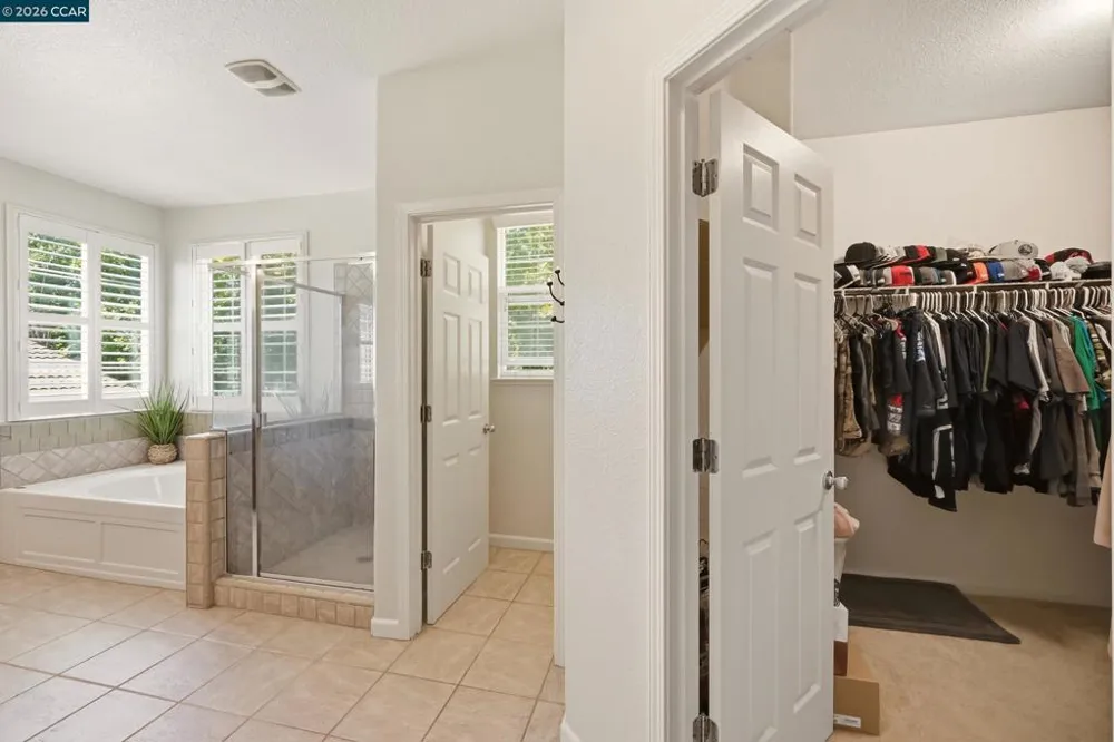 19 Renoir Ct Oakley, CA 94561
