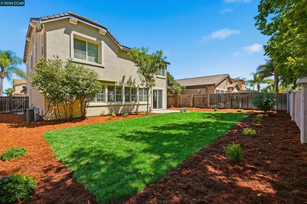 19 Renoir Ct Oakley, CA 94561