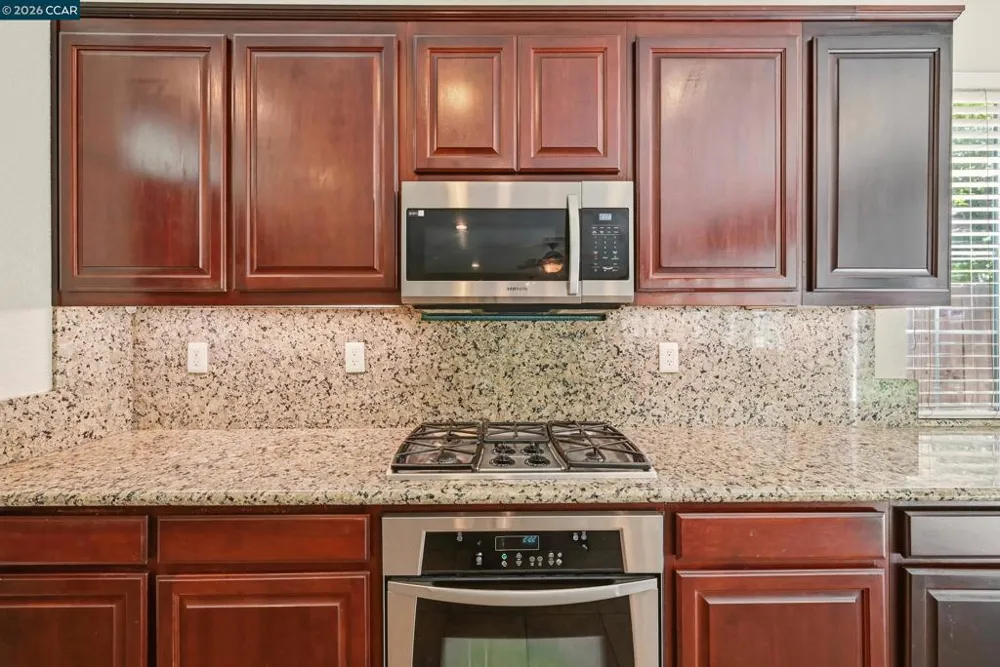 19 Renoir Ct Oakley, CA 94561