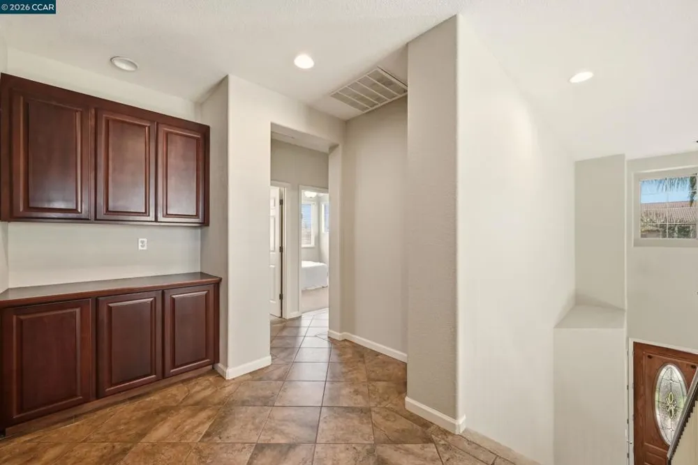 19 Renoir Ct Oakley, CA 94561