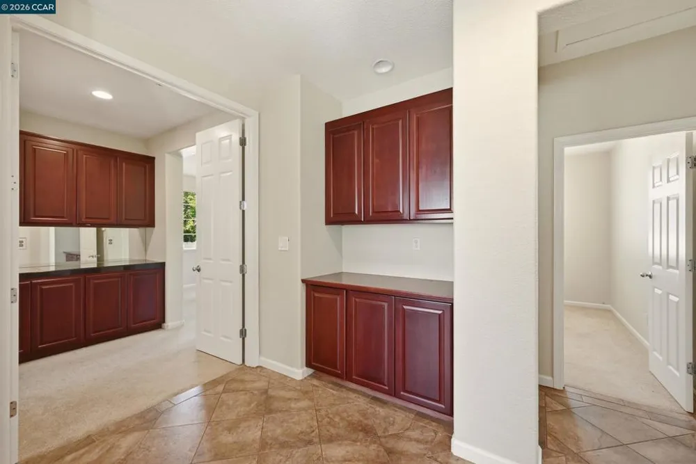 19 Renoir Ct Oakley, CA 94561