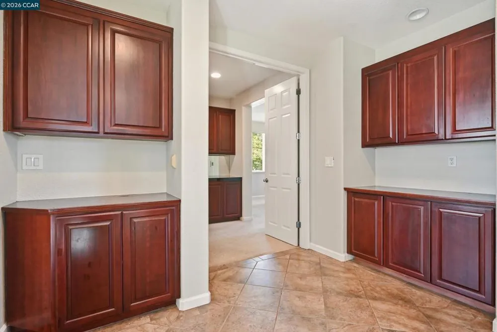19 Renoir Ct Oakley, CA 94561