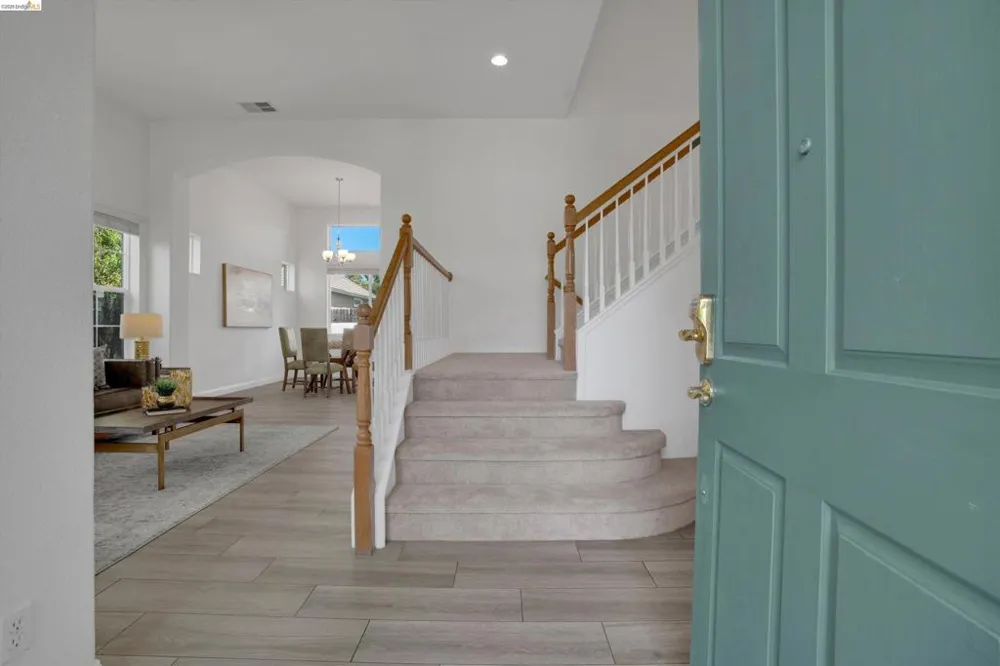 14 Renoir Ct Oakley, CA 94561