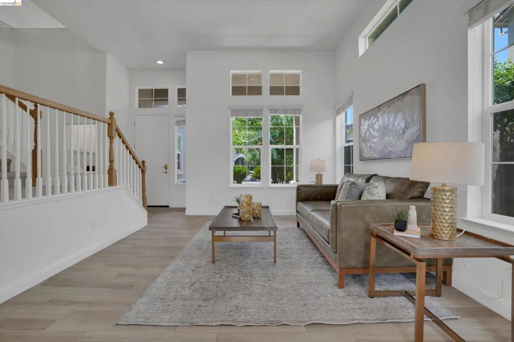 14 Renoir Ct Oakley, CA 94561