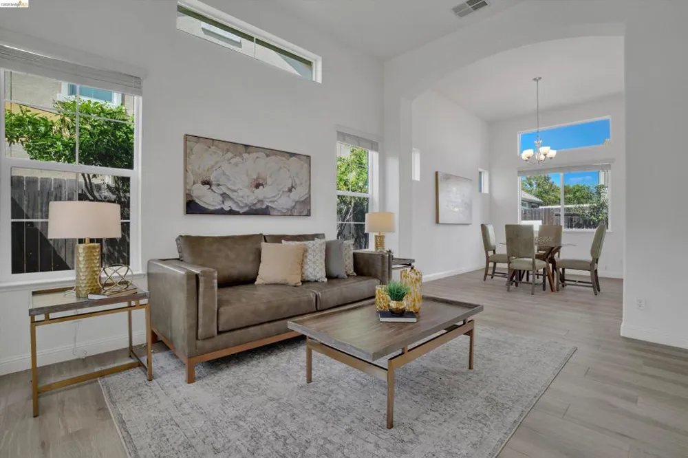 14 Renoir Ct Oakley, CA 94561