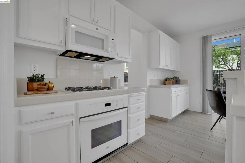 14 Renoir Ct Oakley, CA 94561
