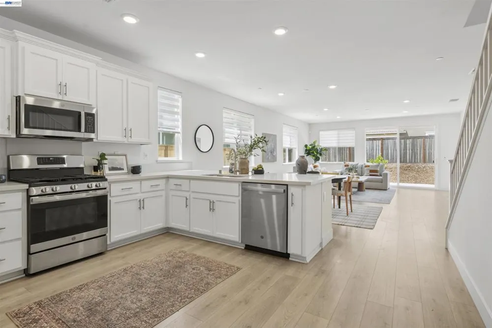 4308 Mascon Dr Folsom, CA 95630