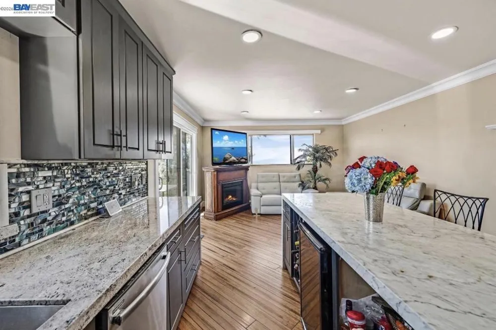 28016 Whitestone Ct Hayward, CA 94542