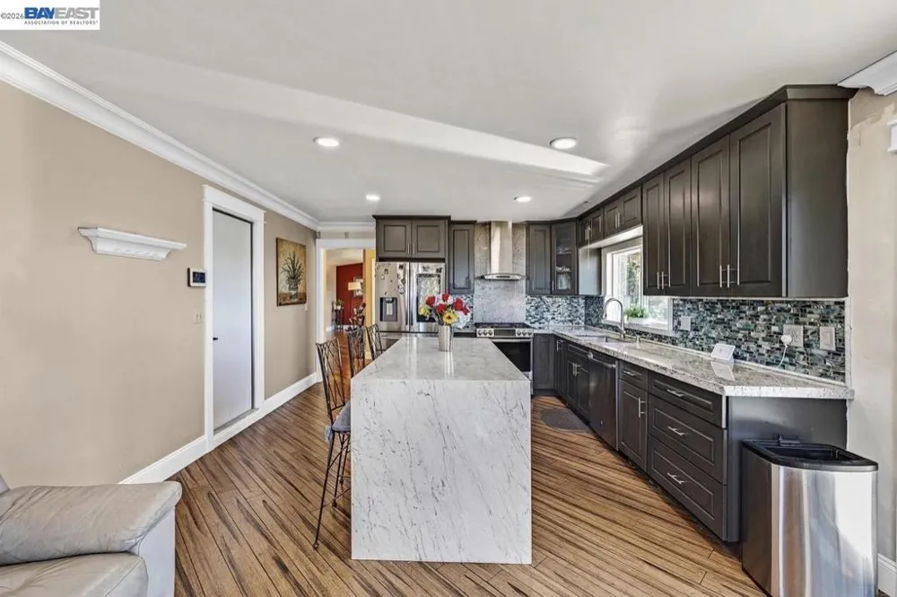 28016 Whitestone Ct Hayward, CA 94542