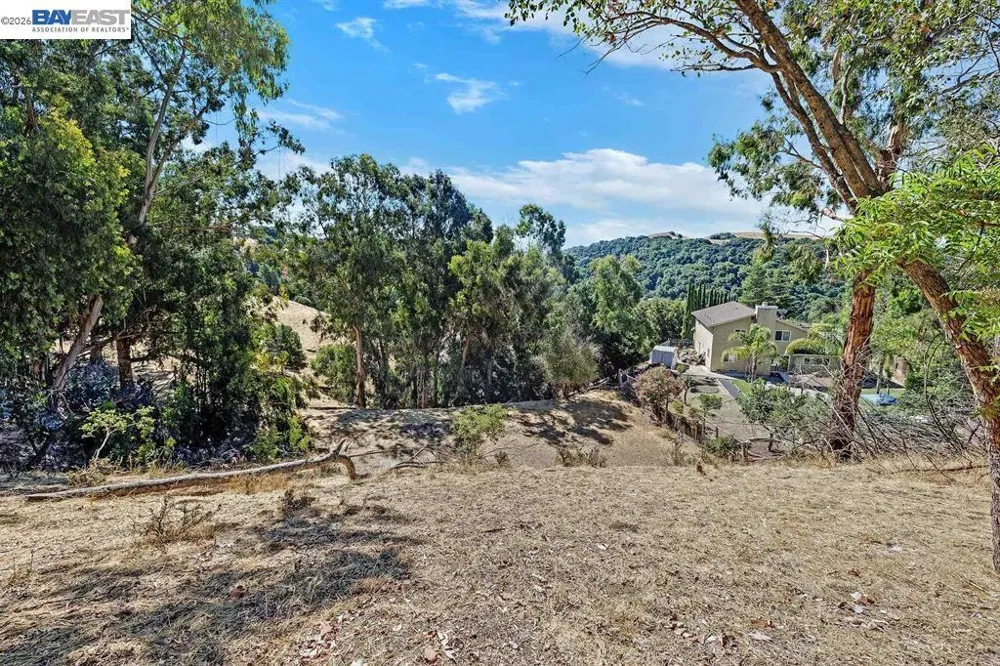 28016 Whitestone Ct Hayward, CA 94542