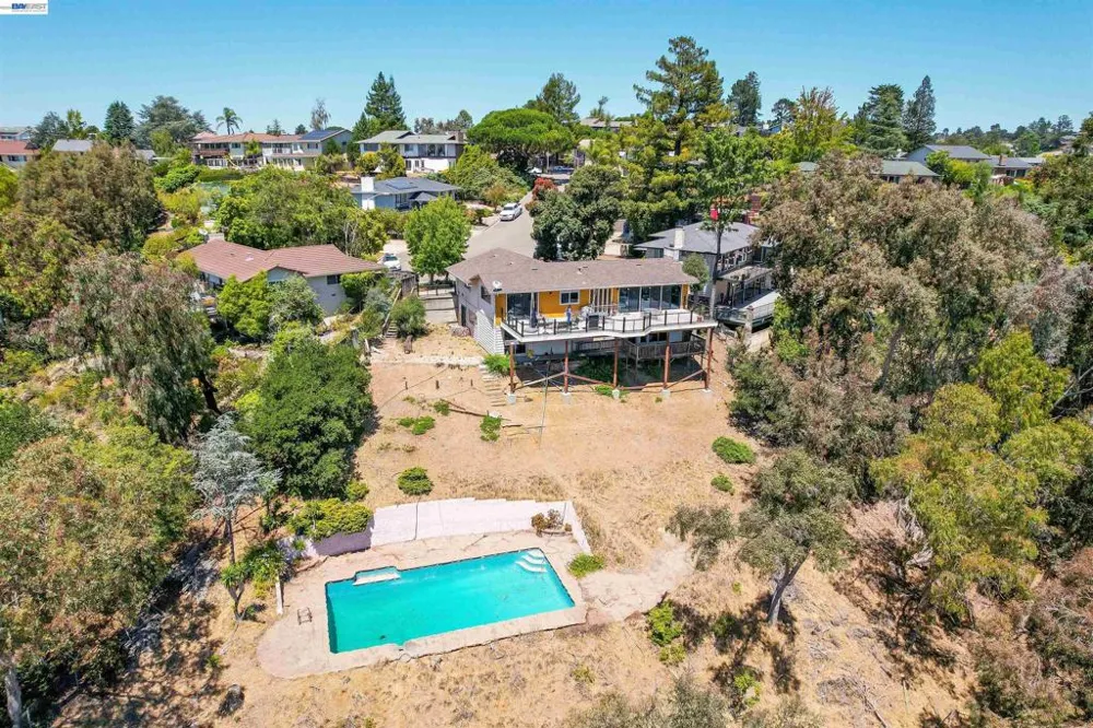 28016 Whitestone Ct Hayward, CA 94542