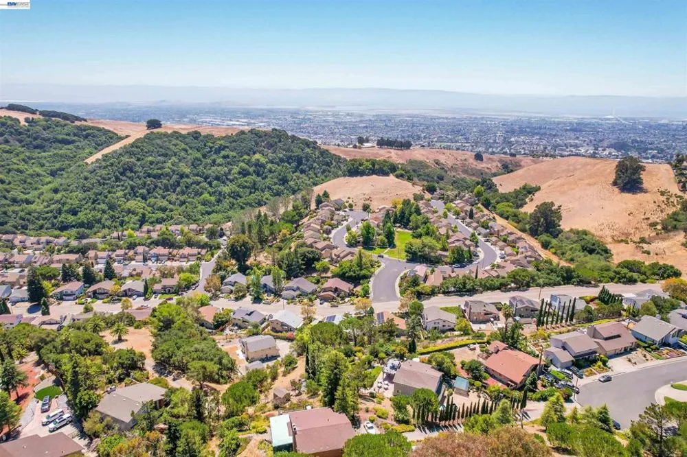 28016 Whitestone Ct Hayward, CA 94542