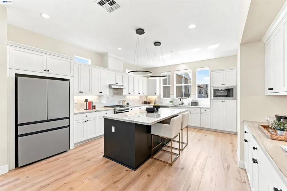 8540 Tailwind Ave Newark, CA 94560