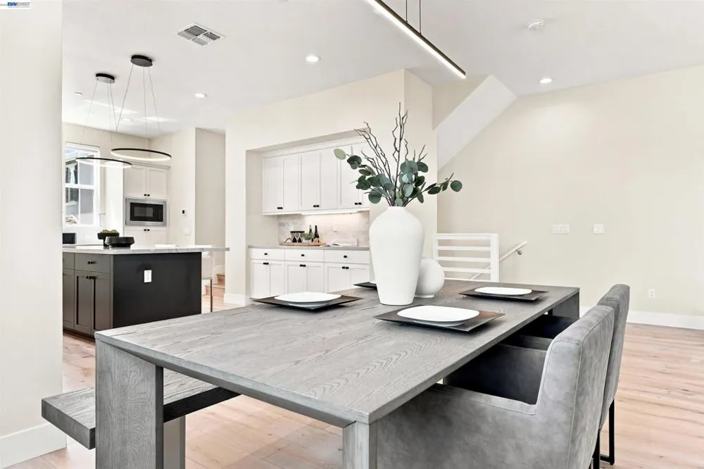 8540 Tailwind Ave Newark, CA 94560