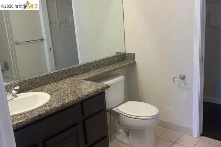 1121 40th ST #5102 Emeryville, CA 94608