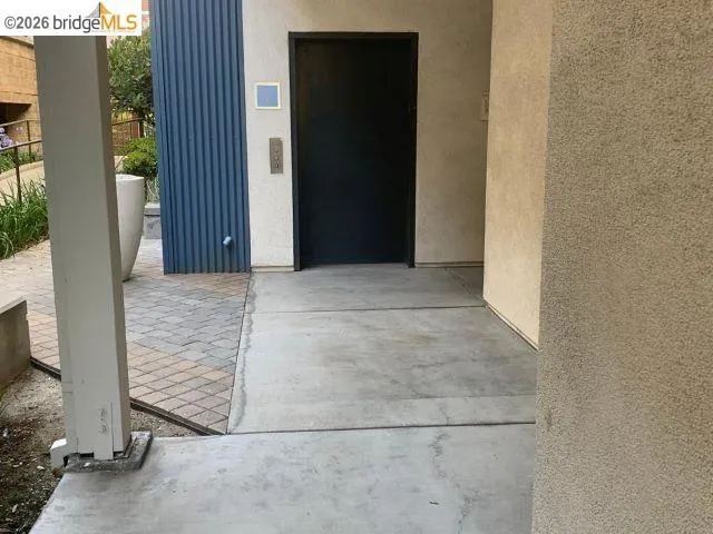 1121 40th ST #5102 Emeryville, CA 94608