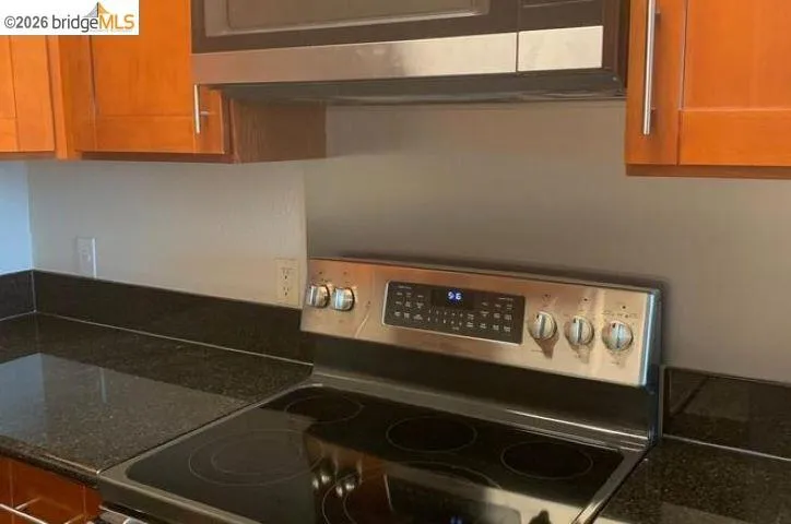 1121 40th ST #5102 Emeryville, CA 94608