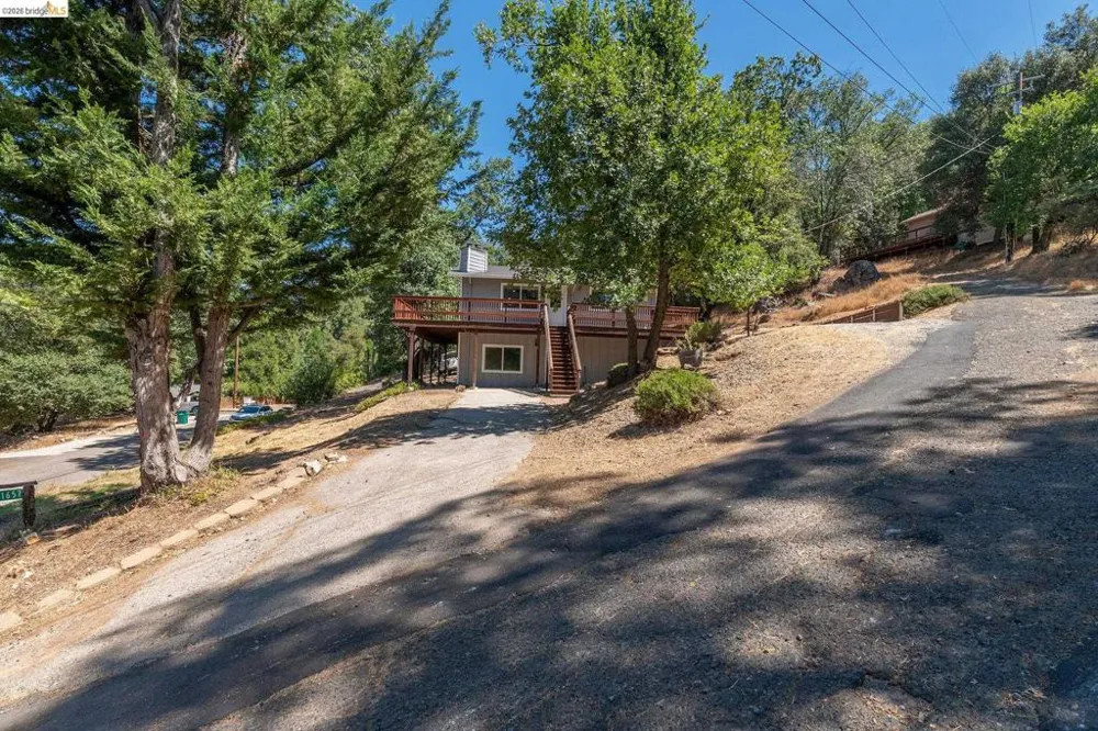 21657 Crystal Lake Dr Sonora, CA 95370