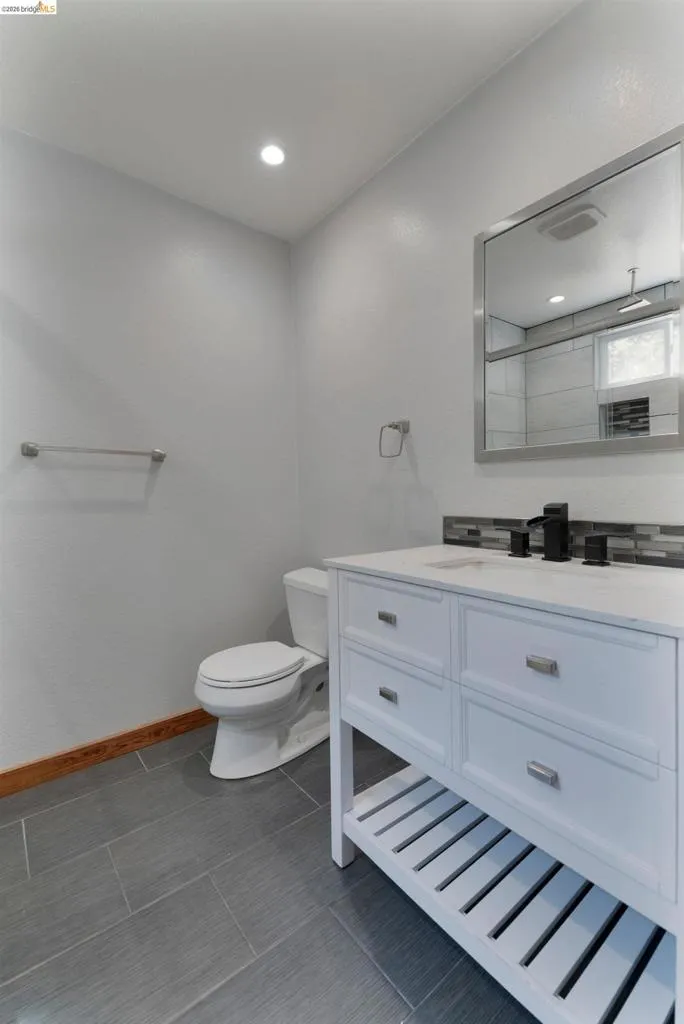 21657 Crystal Lake Dr Sonora, CA 95370