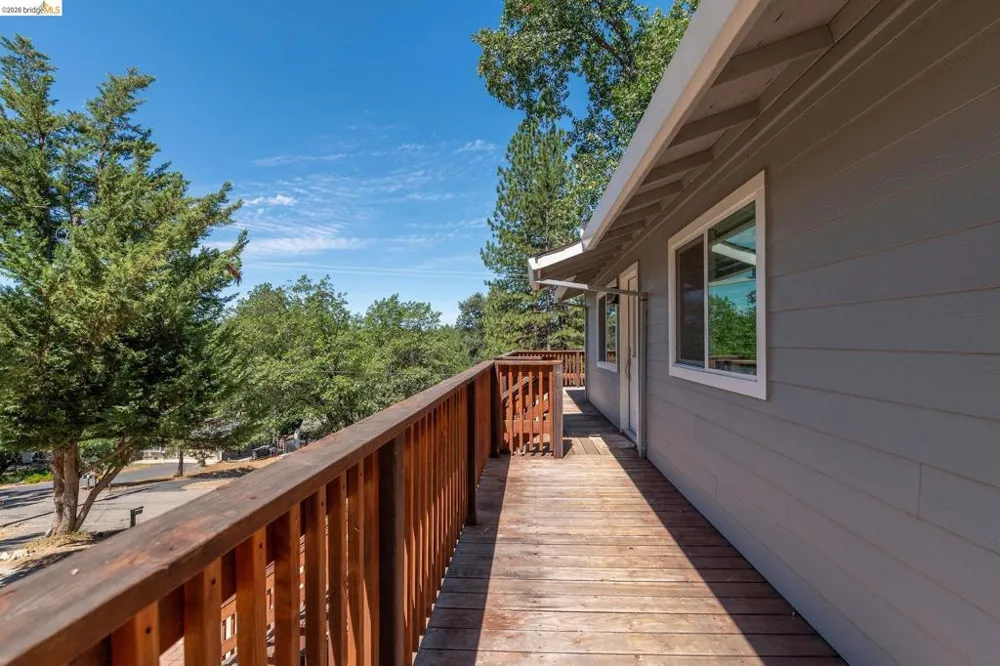 21657 Crystal Lake Dr Sonora, CA 95370