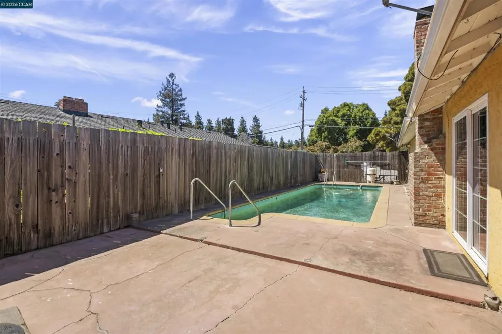 96 Corte Eulalia San Lorenzo, CA 94580