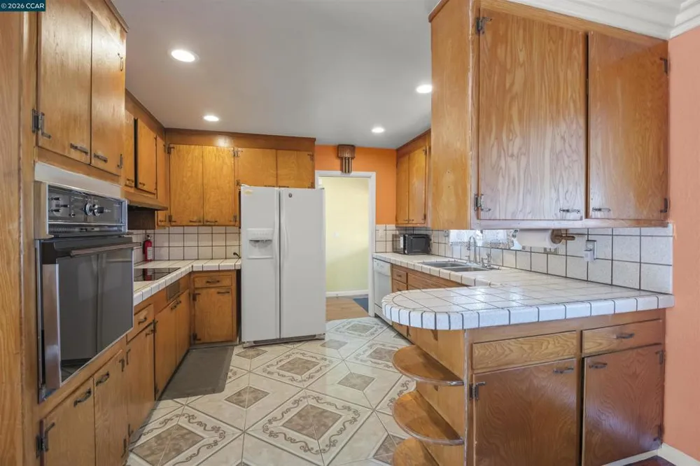 96 Corte Eulalia San Lorenzo, CA 94580