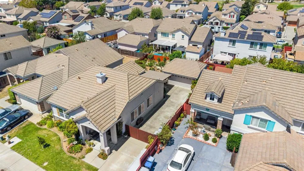1676 Hickam Cir Suisun City, CA 94585