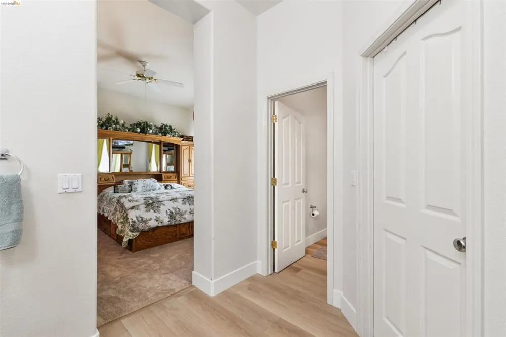 1676 Hickam Cir Suisun City, CA 94585