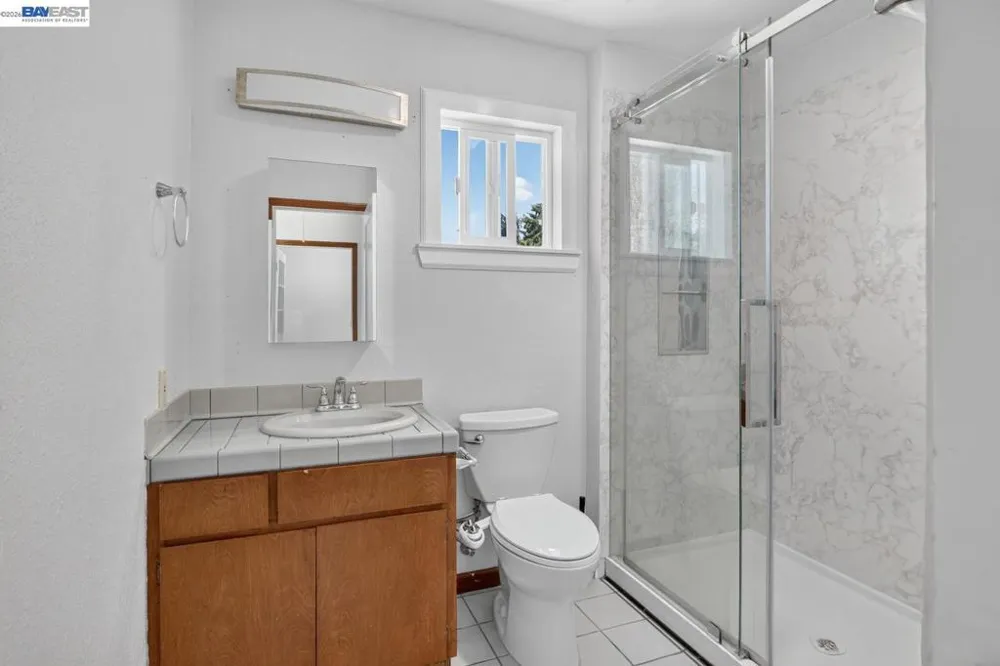 2024 Thompson Ln El Sobrante, CA 94803