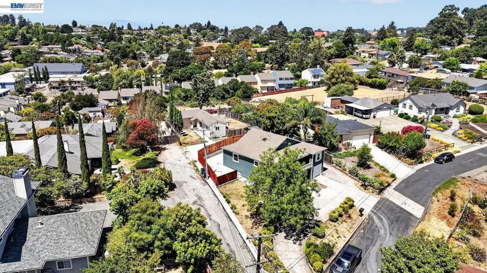 2024 Thompson Ln El Sobrante, CA 94803