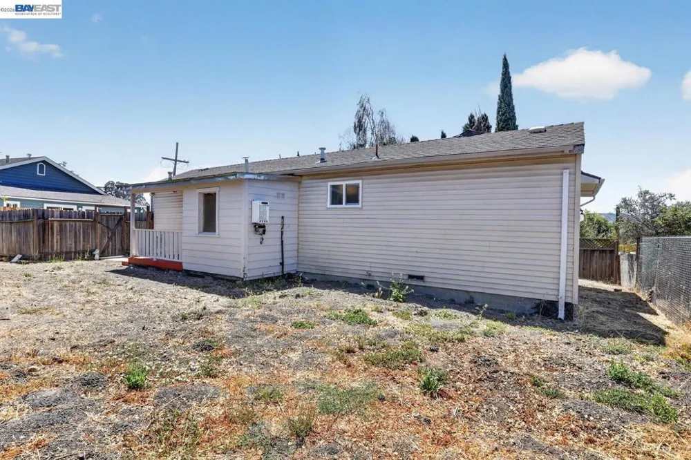 2024 Thompson Ln El Sobrante, CA 94803