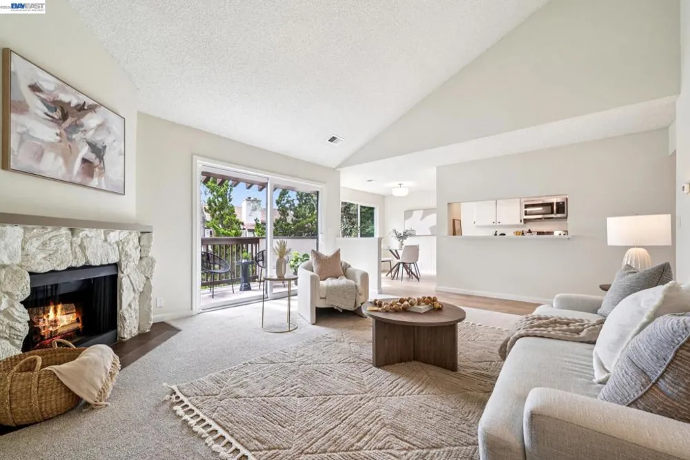 21062 Gary Dr #217 Hayward, CA 94546