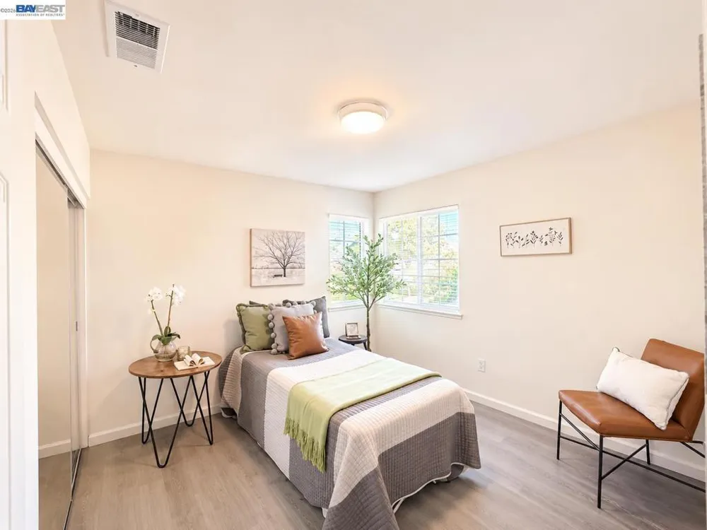 2135 devin court Tracy, CA 95376