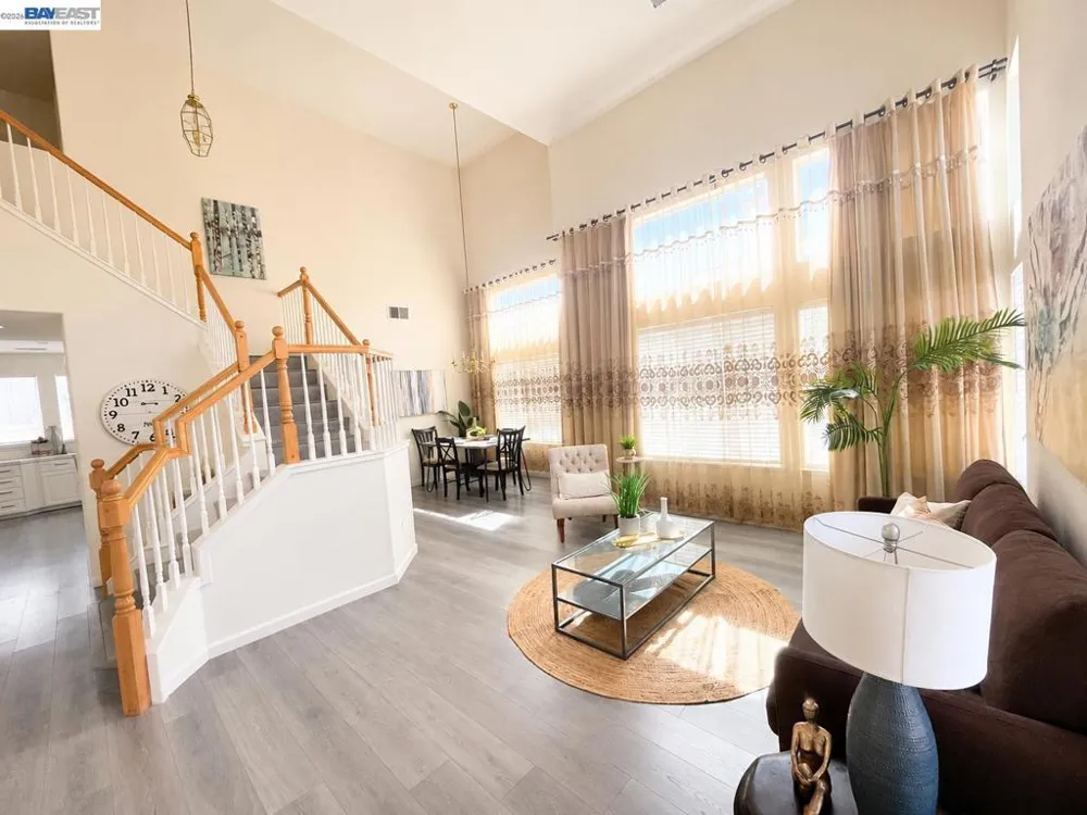 2135 devin court Tracy, CA 95376