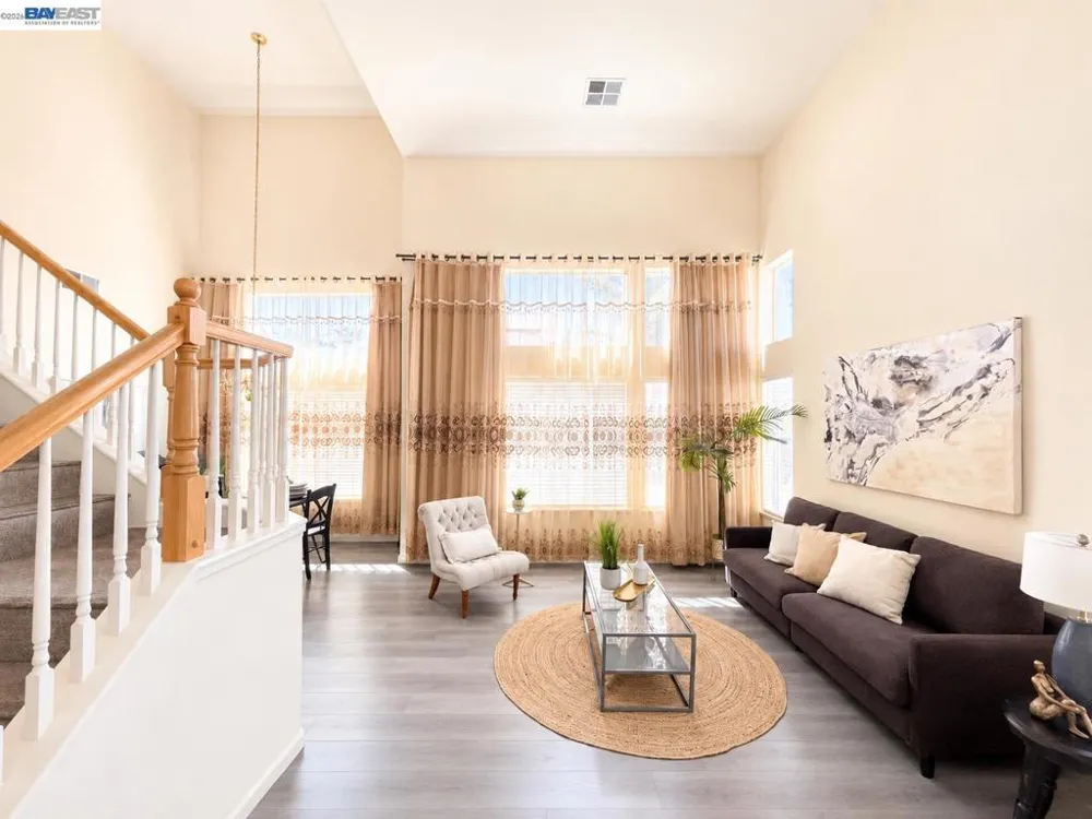 2135 devin court Tracy, CA 95376