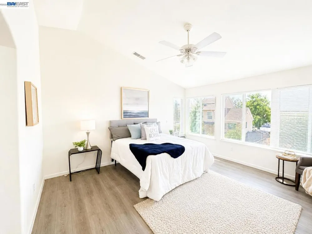 2135 devin court Tracy, CA 95376