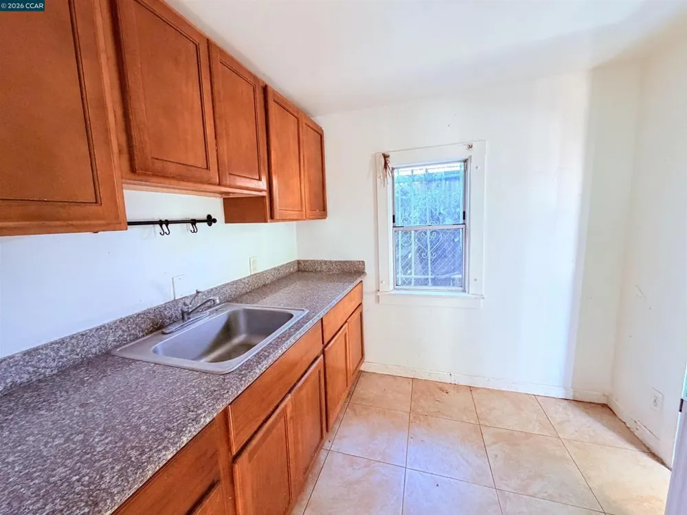2625 75th Ave Oakland, CA 94605