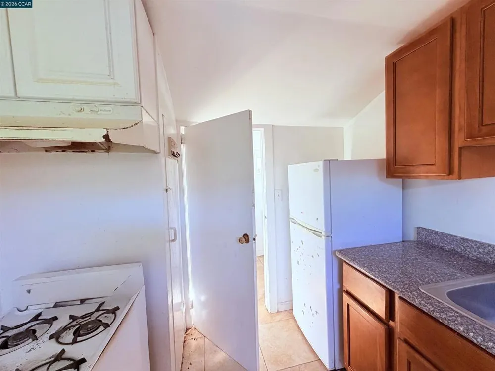 2625 75th Ave Oakland, CA 94605