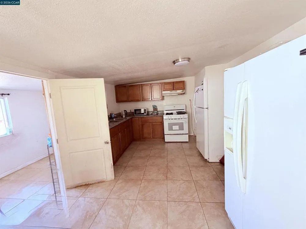 2625 75th Ave Oakland, CA 94605