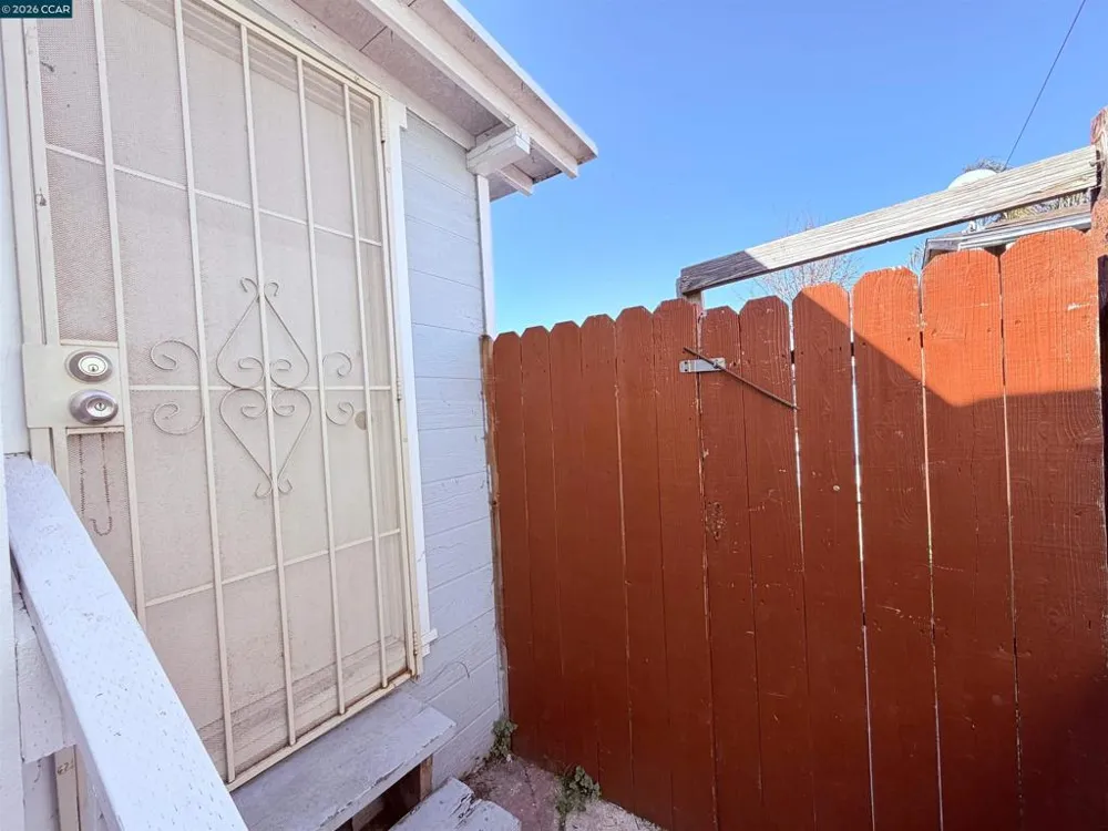 2625 75th Ave Oakland, CA 94605
