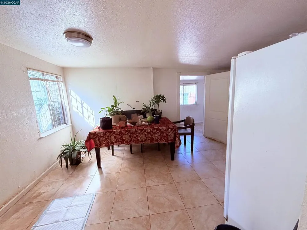 2625 75th Ave Oakland, CA 94605