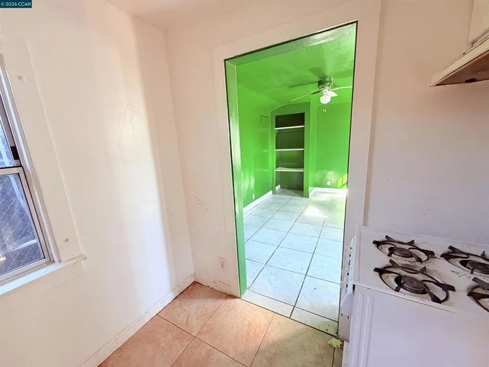 2625 75th Ave Oakland, CA 94605