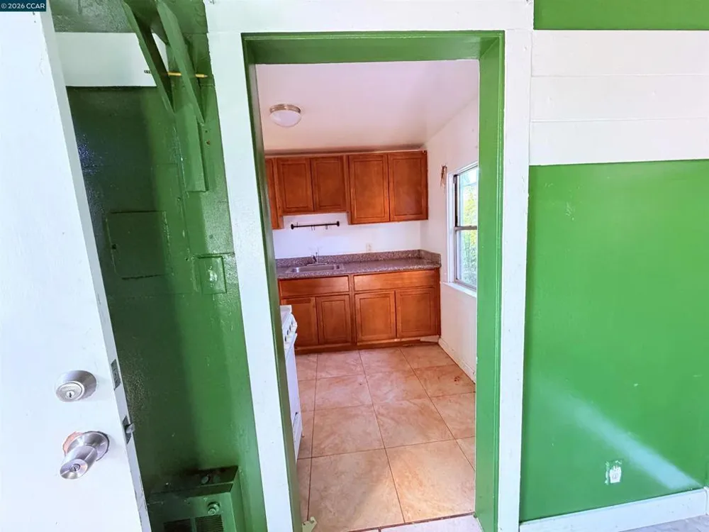 2625 75th Ave Oakland, CA 94605