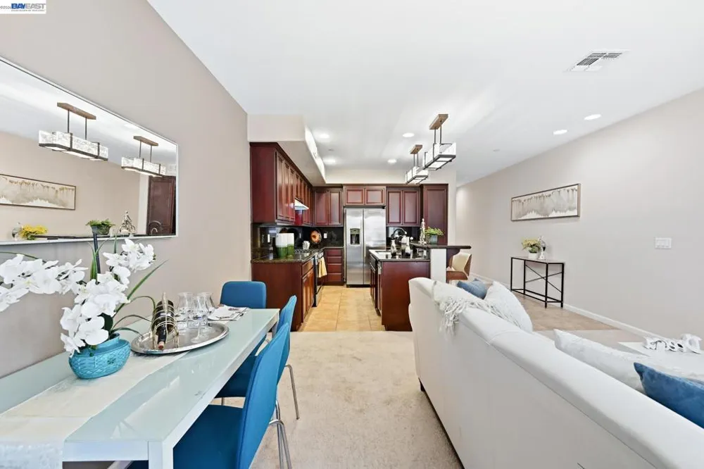 67 Bettencourt Way Milpitas, CA 95035