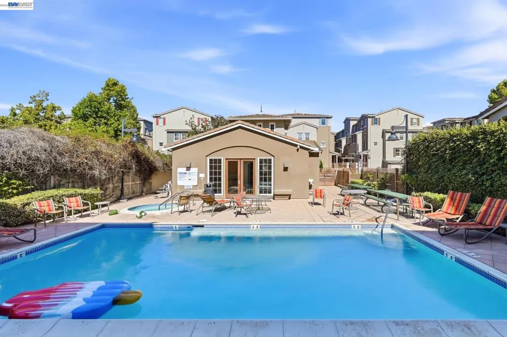 67 Bettencourt Way Milpitas, CA 95035