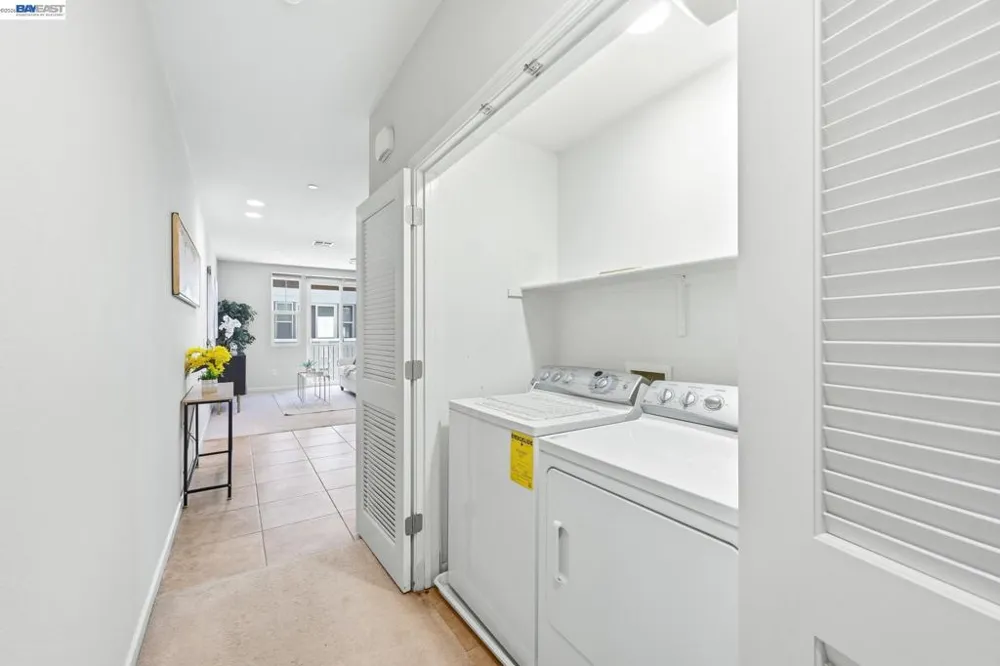 67 Bettencourt Way Milpitas, CA 95035