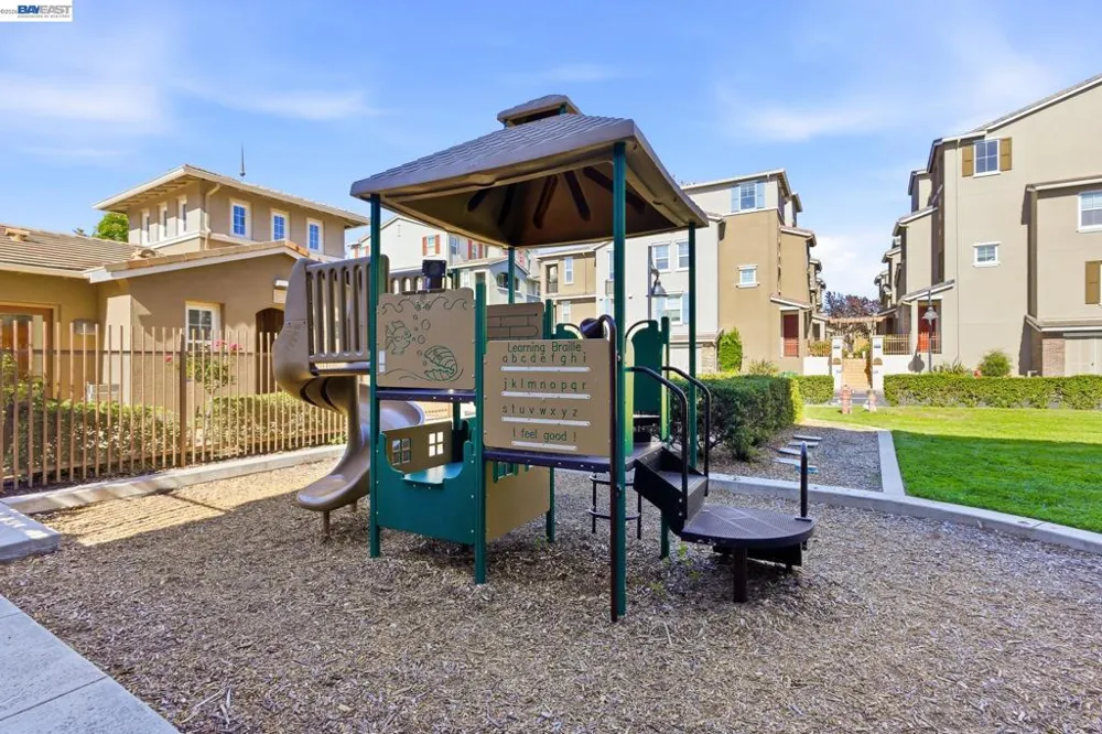 67 Bettencourt Way Milpitas, CA 95035