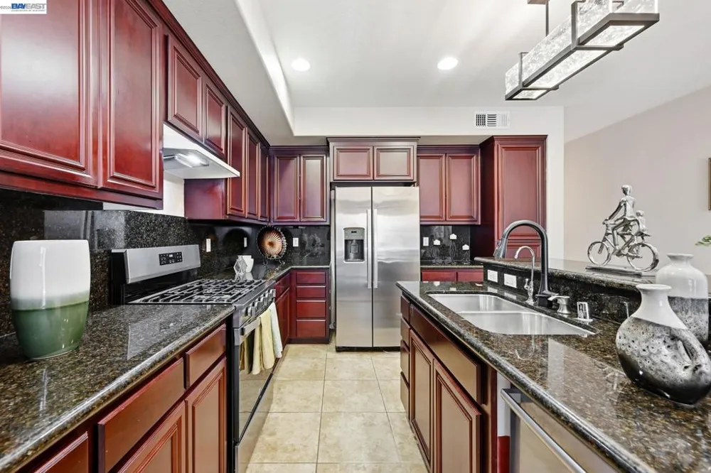 67 Bettencourt Way Milpitas, CA 95035