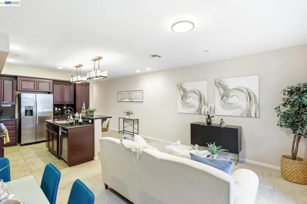 67 Bettencourt Way Milpitas, CA 95035