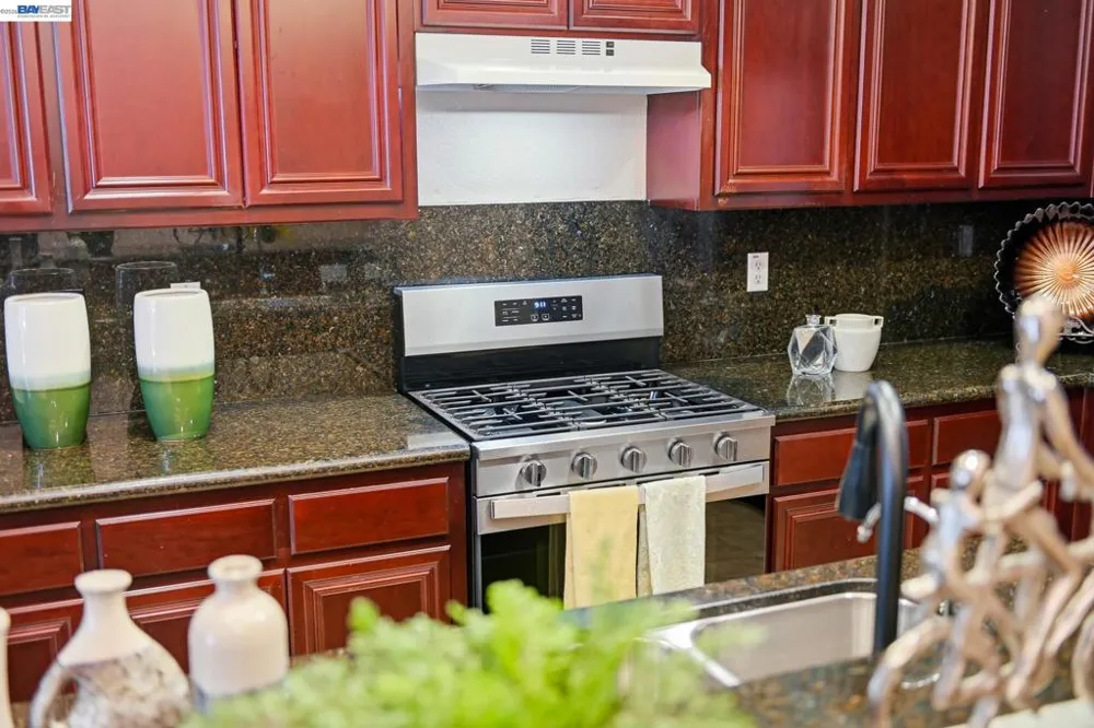 67 Bettencourt Way Milpitas, CA 95035